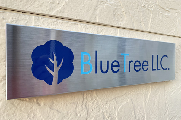 合同会社Blue Tree 様 会社看板・表札専門店ブリッジワン